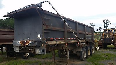 1999 Hill tri-axle steel dump trailer, 2 way tailgate
