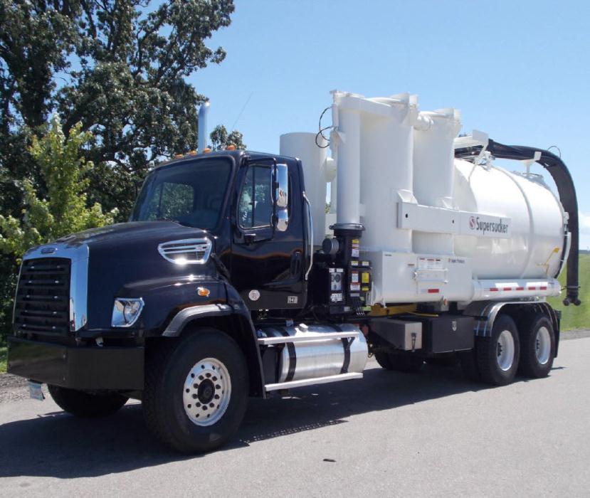 2014 Freightliner 114sd