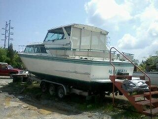 Marinette 32 ft Cruiser