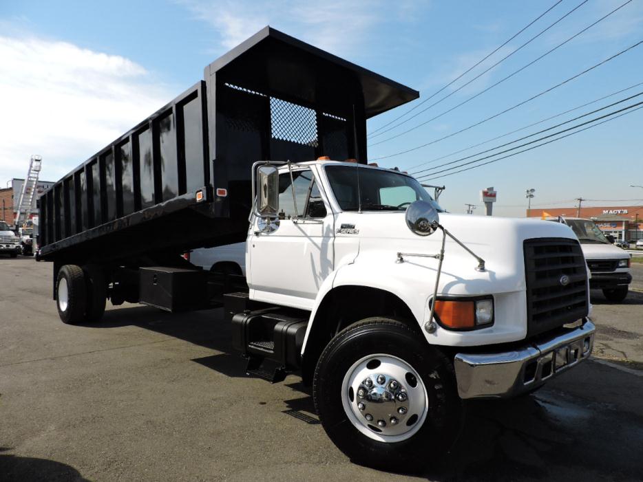 1999 Ford F800