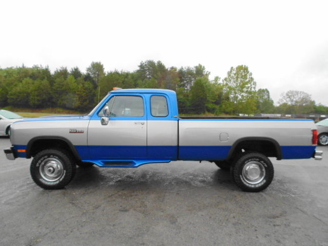 Dodge : Other Club Cab 149 ONE OWNER 1993 DODGE RAM 250 LE EXTENDED CAB LONG BED CUMMINS DIESEL SUPER CLEAN