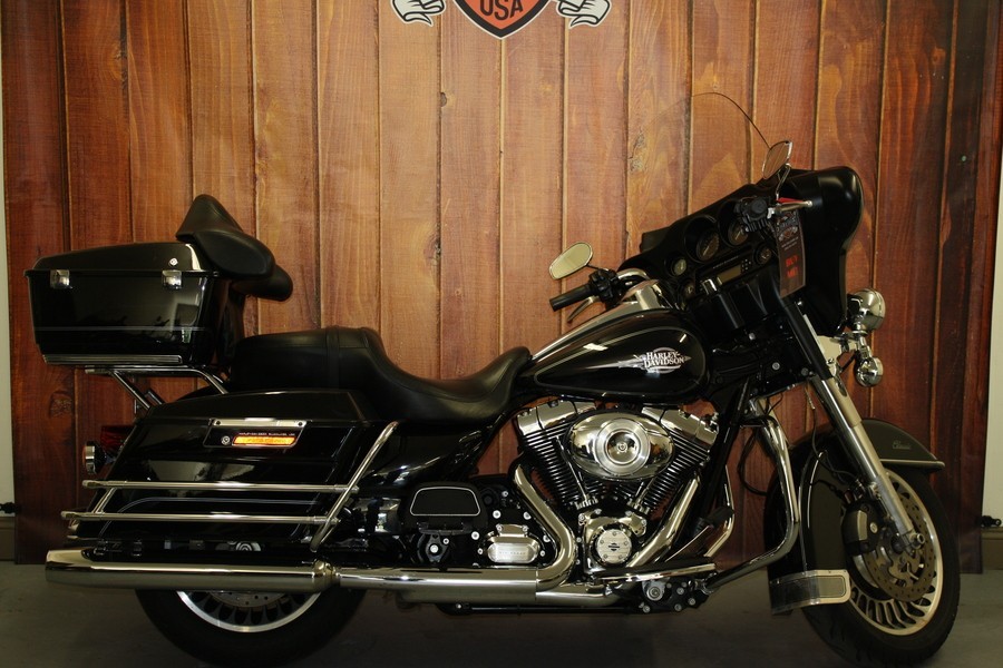 2011 Harley-Davidson Touring TRI GLIDE ULTRA CLASSIC FLHTCUTG