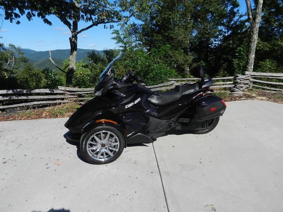 2013 Can-Am Spyder ST LIMITED