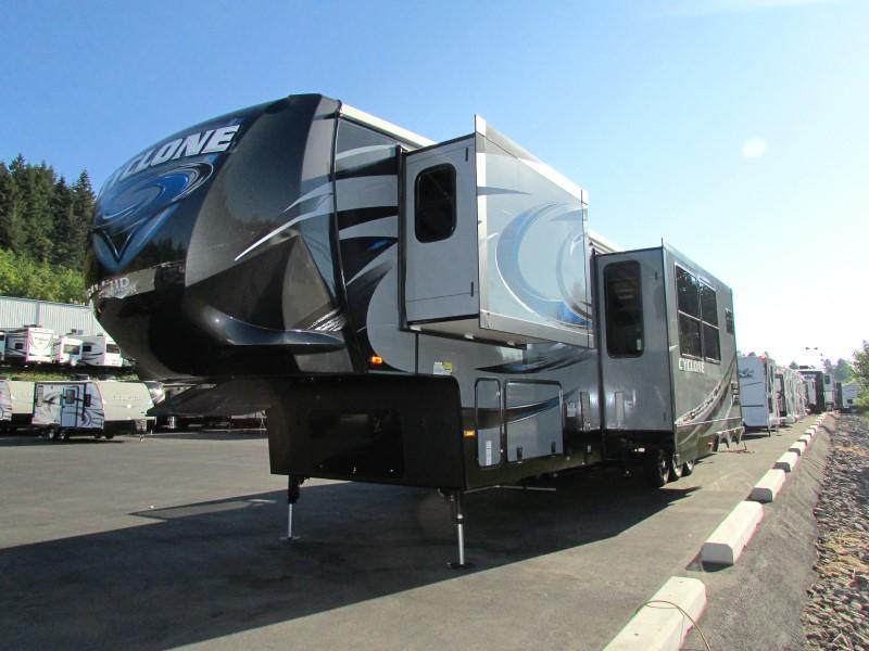 2012 Heartland Cyclone 4014