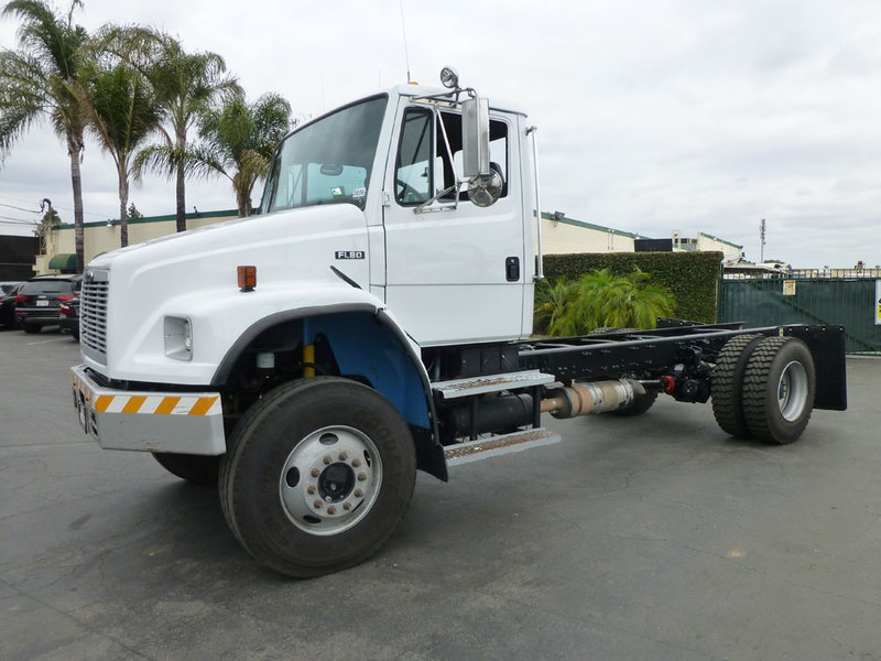 2004 Freightliner Fl80 4x4 Cab  And  Chassis