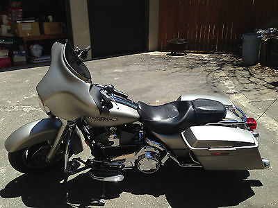 Harley-Davidson : Touring 2007 harley davidson street glide 6 speed silver denim 31 k hwy miles solid