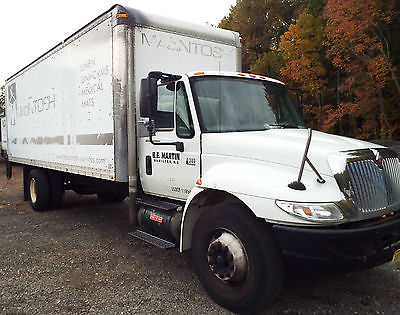 Other Makes : Internatiinal 4300 24 foot box 2006 international 4300 box truck with 466 dt motor only 213 k miles