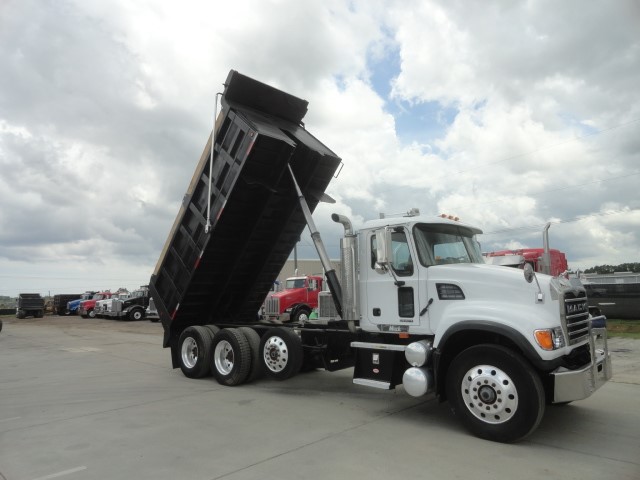 2007 Mack Cv713 Granite