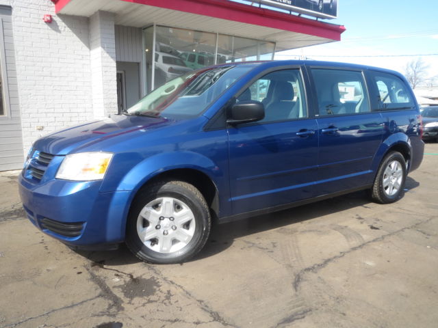 Dodge : Grand Caravan 4dr Wgn SE Blue SE 109k Miles 7 Pass Rear Air Off Lease Well Maintained Nice