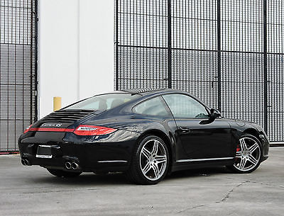 Porsche : 911 C4s *Beautiful Example *100% Original* 4-New Tires * 6-Speed Manual *Serviced* 16K *