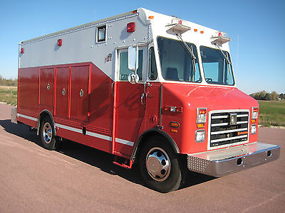 International Harvester : Other rescue vehicle only 4480 miles! 15kw diesel generater, checkerplate aluminum interier, $10000.