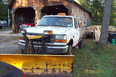 Ford : F-350 XL Standard Cab Pickup 2-Door 4 x 4 plow truck