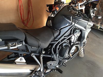 Triumph : Tiger 2012 motorcycle black in fair contition runs well