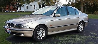 BMW : 5-Series 4 door sedan 1998 bmw 528 i automatic 4 door sedan gold with tan leather interior