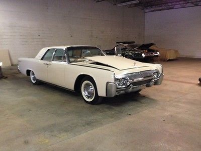 Lincoln : Continental 1961 lincoln continental complete restoration of 30 k mile early production car