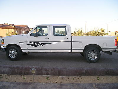 Ford : F-250 XL Crew Cab Pickup 4-Door Truck runs and drives in decent shape for its age