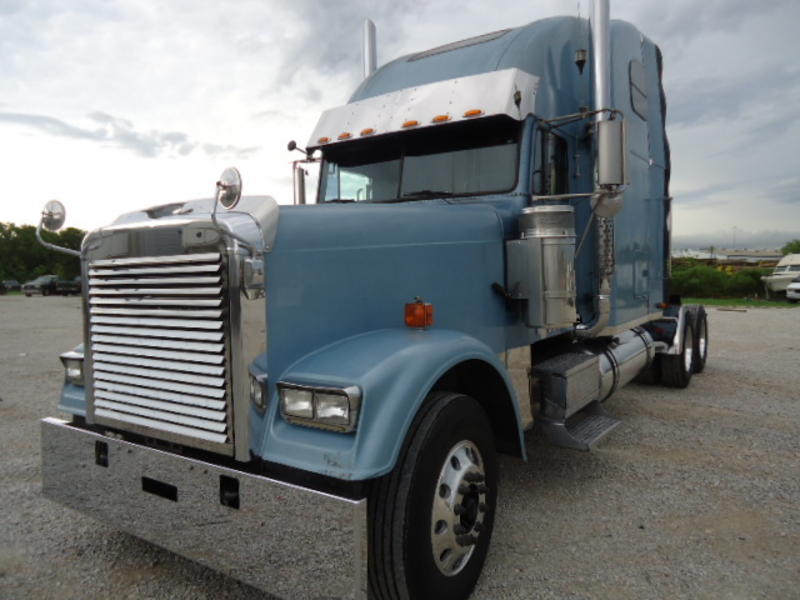 2005 Freightliner Classic Xl