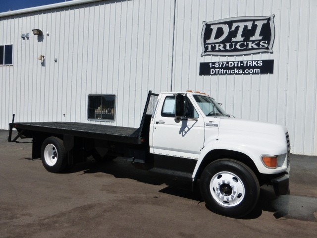 1996 Ford F800