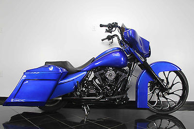 Harley-Davidson : Touring CUSTOM BAGGER AIR RIDE AUDIO SYSTEM CANDY BLUE BIG 26 WHEEL STREET ROAD GLIDE
