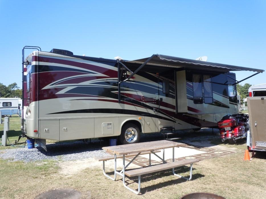 2013 Forest River Wildwood 27RLSS