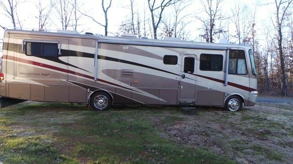 2002 Newmar Mountain Aire 3781
