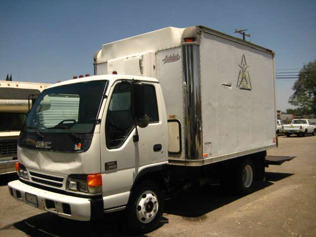 1999 Gmc W4500  Refrigerated Truck