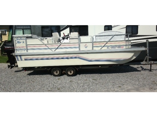 1995 Southern Star Deck boat