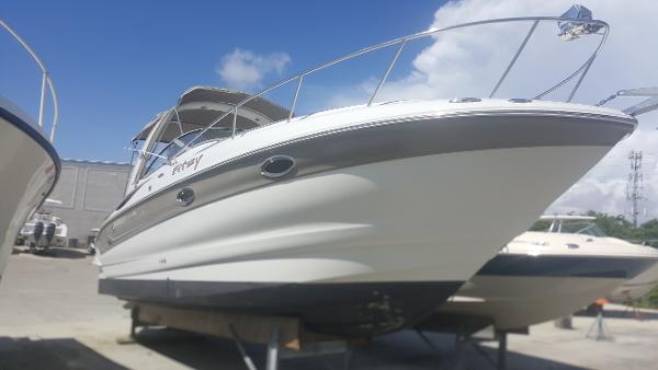 2005 Crownline 270 CR