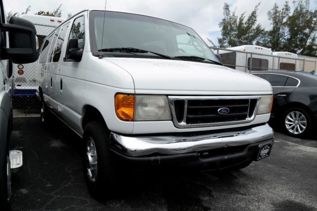 2006 Ford Econoline Wagon  Passenger Van