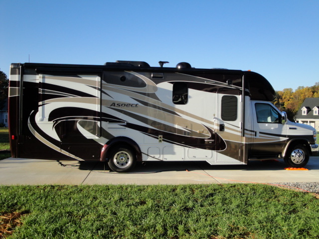 2015 Winnebago ASPECT 27K