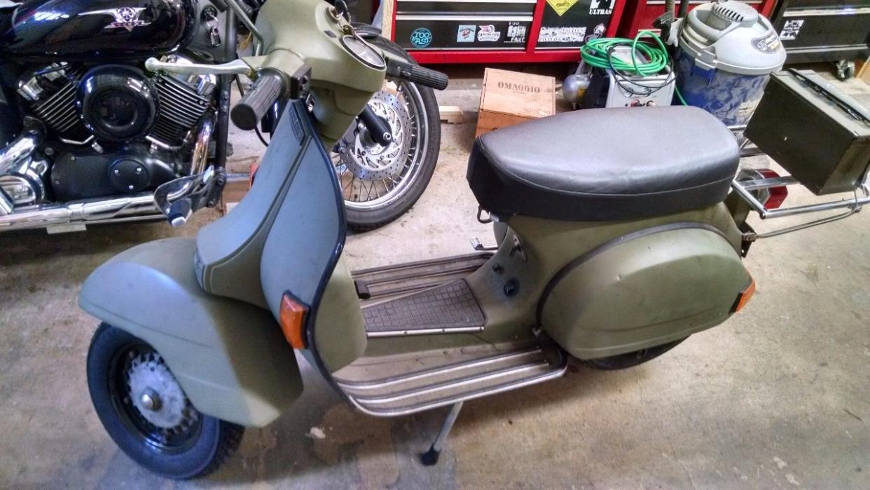 1980 Vespa P200E