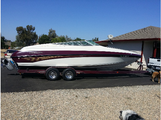 2000 Crownline 266BR