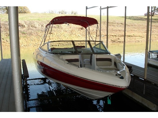 2006 Rinker Captiva 192