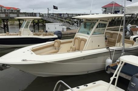 2016 Scout Boat Company 255 LXF