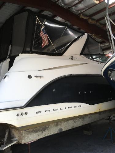 2008 Bayliner 320 Cruiser