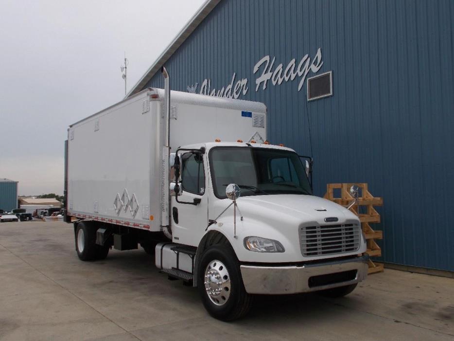 2007 Freightliner Business Class M2 106  Cab Chassis