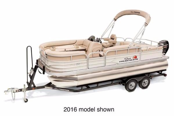 2017 SUNTRACKER FISHING BARGE 22