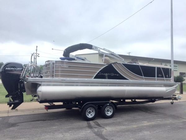 2017 Southbay 523FCR Tritoon