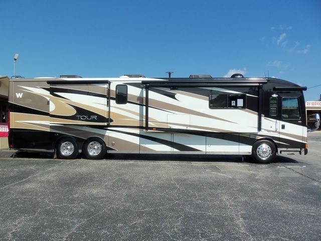 2013 Winnebago TOUR 42QD