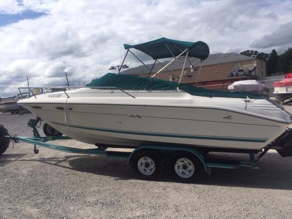 1993 Sea Ray 240 Overnighter