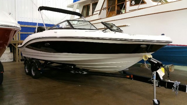 2015 Sea Ray 21 SPX Sport Outboard