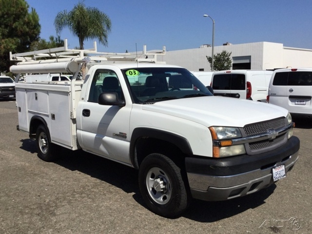 2003 Chevrolet Silverado 2500hd  Pickup Truck