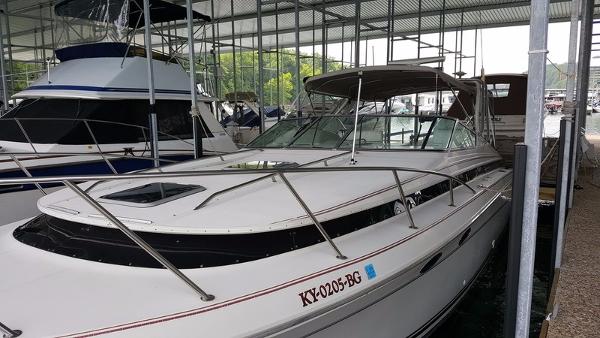 1990 Wellcraft 33 St Tropez