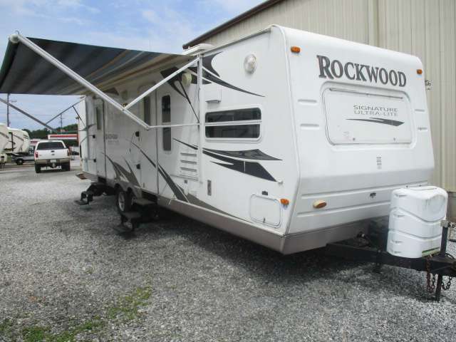 2008 Forest River Rockwood 8315BSS