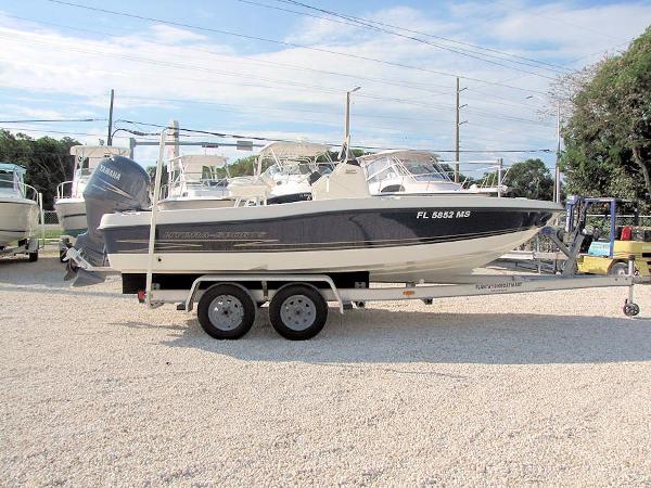 2004 Hydrasports Bay Boat