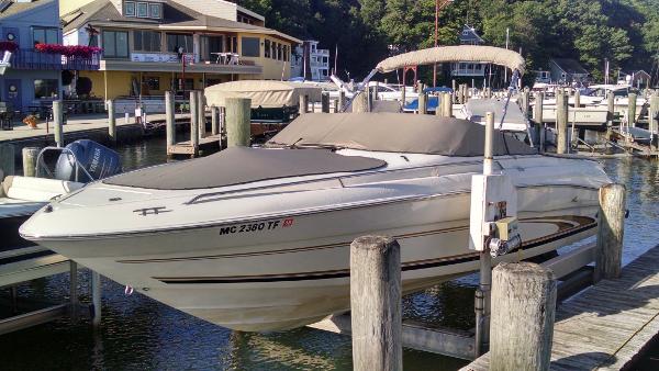 2000 Sea Ray 260 Bow Rider