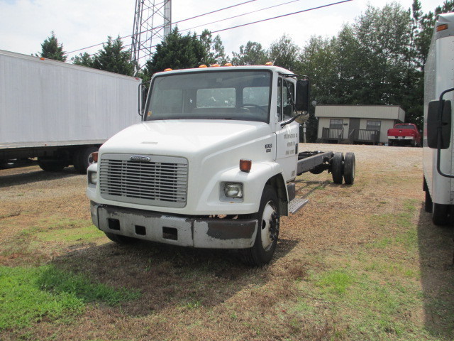 2003 Freightliner Fl70  Cab Chassis
