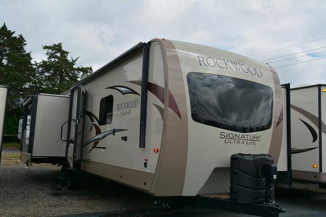 2016 Forest River ROCKWOOD SIGNATURE 8329SS