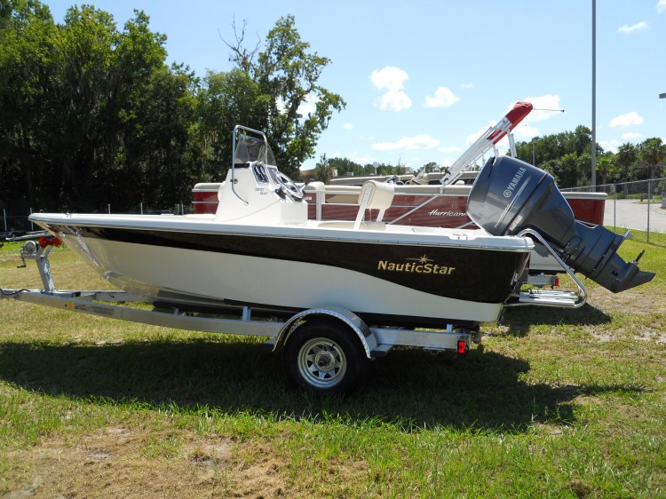 2016 NAUTIC STAR 1810 Bay