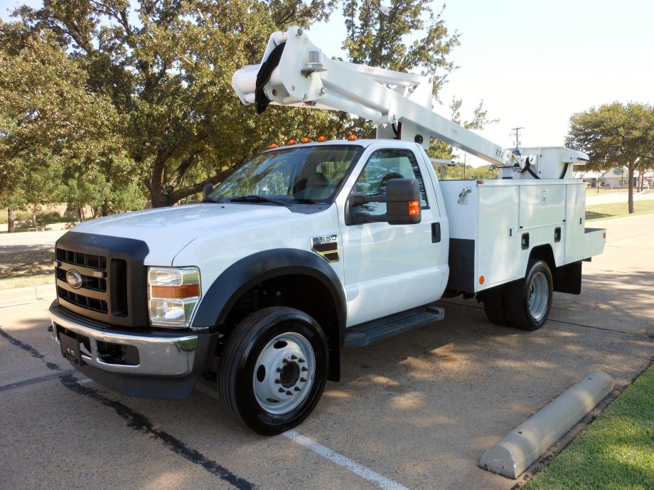 2009 Ford F550  Bucket Truck - Boom Truck